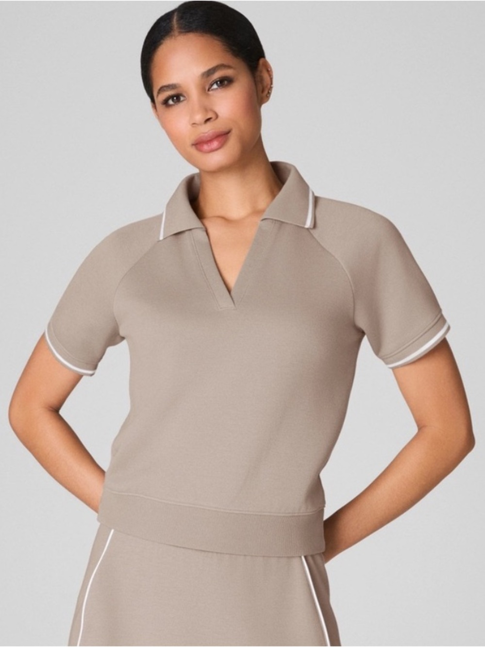 SPANX AirPique Preppy Polo Short Sleeve Top in Ashwood Taupe White Size XS